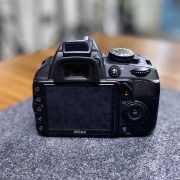 دوربین عکاسی نیکون دست دوم Nikon D3100 Kit 18-55mm f/3.5-5.6 G VR (11/000 شات)