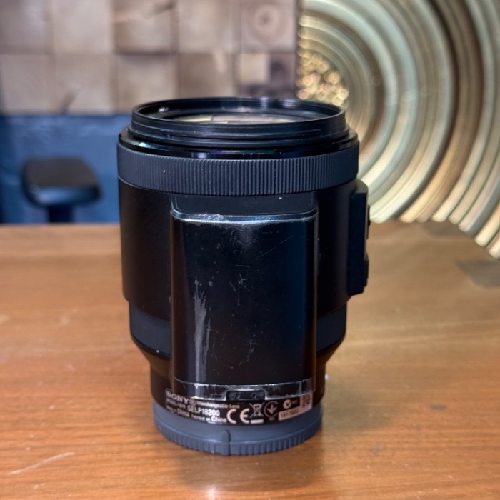 لنز دست دوم سونی Sony E 18-200mm f/3.5-6.3 OSS Lens (جعبه ندارد)