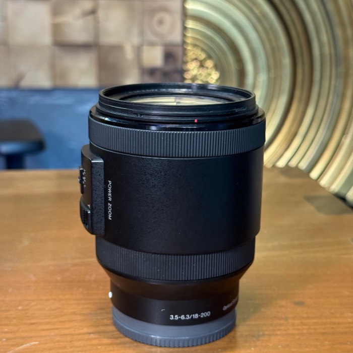 لنز دست دوم سونی Sony E 18-200mm f/3.5-6.3 OSS Lens (جعبه ندارد)
