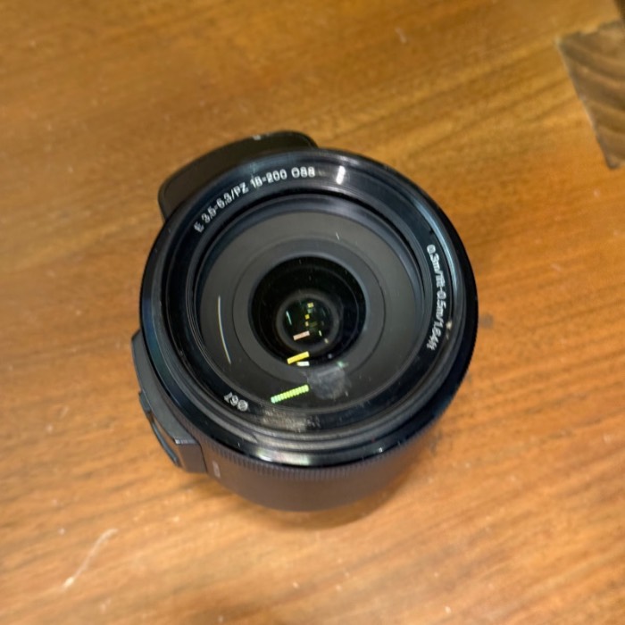 لنز دست دوم سونی Sony E 18-200mm f/3.5-6.3 OSS Lens (جعبه ندارد)