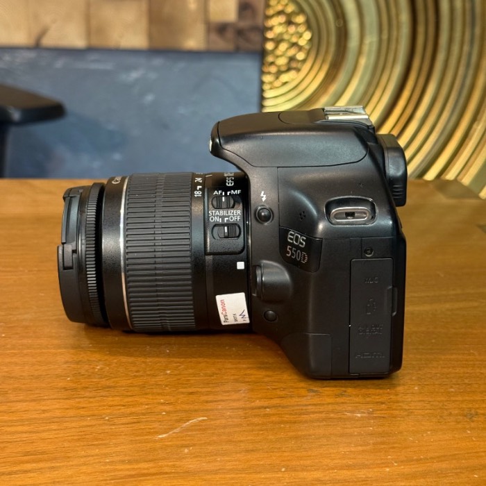 دوربین عکاسی کانن دست دوم Canon EOS 550D Kit 18-55mm f/3.5-5.6 III (15000 شات)