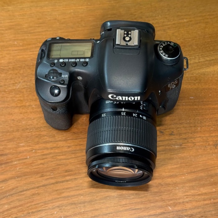 دوربین دست دوم Canon EOS 7D Kit 18-55mm DC III (99000 شات)