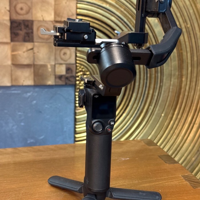 گیمبال دوربین دی جی آی DJI RS 3 Mini Gimbal Stabilizer (جعبه دارد )