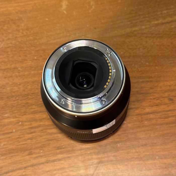 لنز تامرون دست دوم Tamron 20mm f/2.8 Di III OSD M 1:2 for Sony E (جعبه دارد)