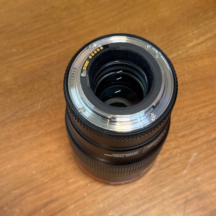 لنز کانن دست دوم Canon EF 100mm f/2.8L Macro IS USM (جعبه ندارد)