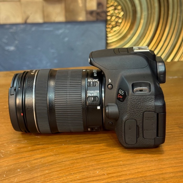 دوربین دست دوم Canon EOS 700D Kit 18-135mm f/3.5-5.6 IS STM Used (3300 شات)