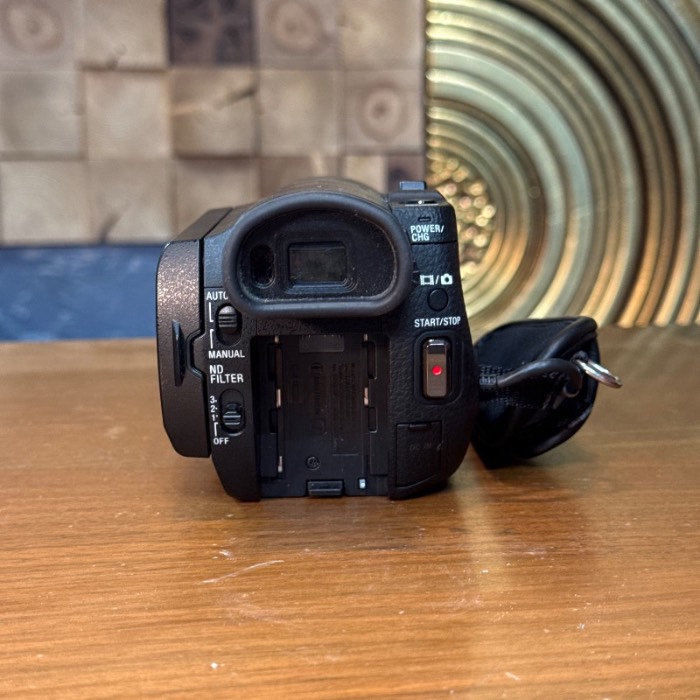 دوربین دست دوم دوربین تصویربرداری Sony FDR-AX100 (0 شات)