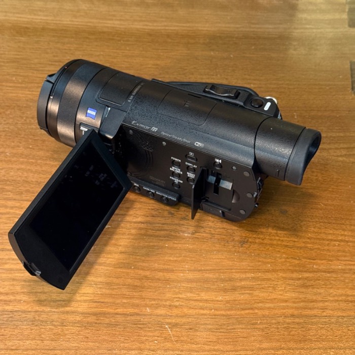 دوربین دست دوم دوربین تصویربرداری Sony FDR-AX100 (0 شات)