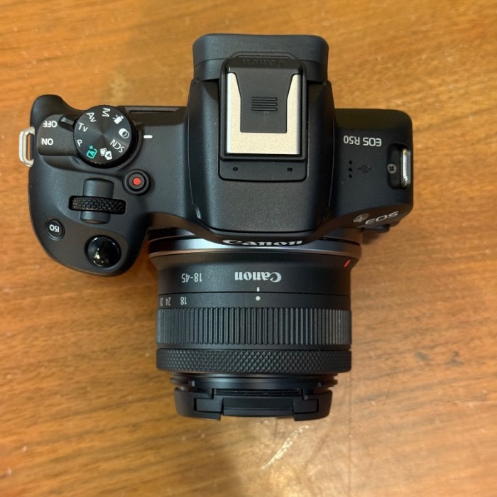 دوربین کانن دست دوم Canon EOS R50 Kit RF-S 18-45mm f/4.5-6.3 IS STM (1000 شات)