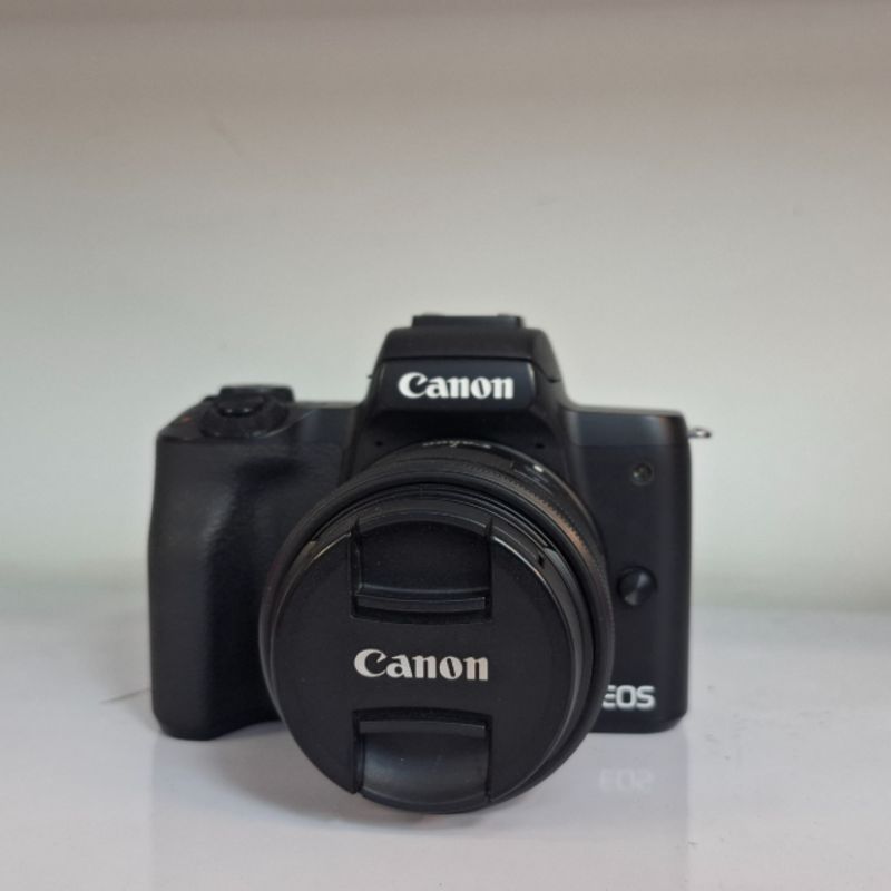 دوربین دست دوم Canon EOS M50 Mark II kit 15-45mm f/3.5-6.3 IS STM (3000 شات)