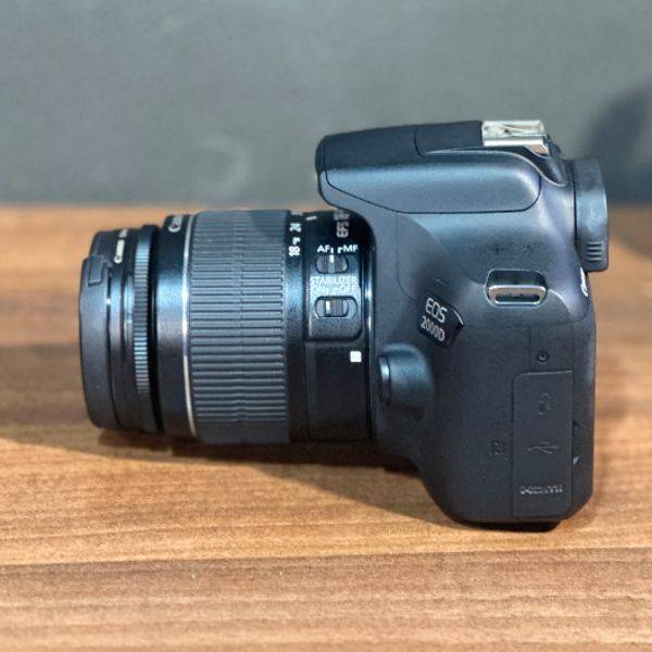 دوربین دست دوم Canon EOS 2000D kit EF-S 18-55mm IS II (1600 شات)