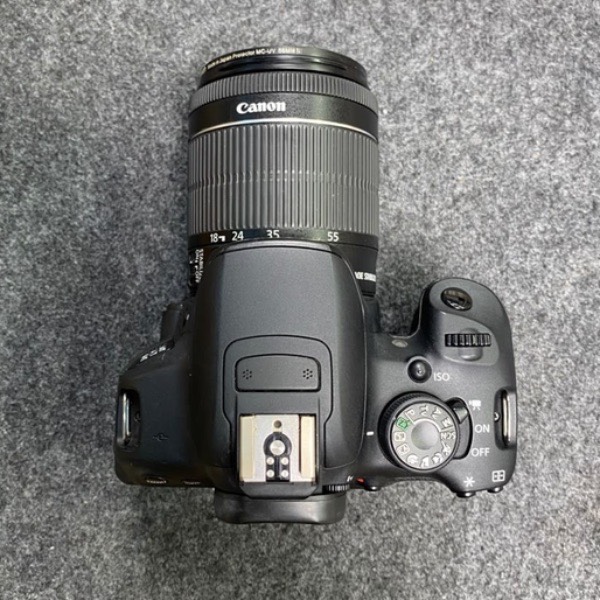 دوربین دست دوم عکاسی کانن Canon EOS 700D Kit 18-55mm f/3.5-5.6 IS STM (11/000 شات)