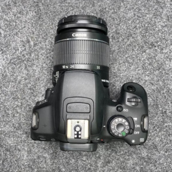 دوربین دست دوم Canon EOS 700D Kit 18-55mm f/3.5-5.6 IS II (13/800 شات)