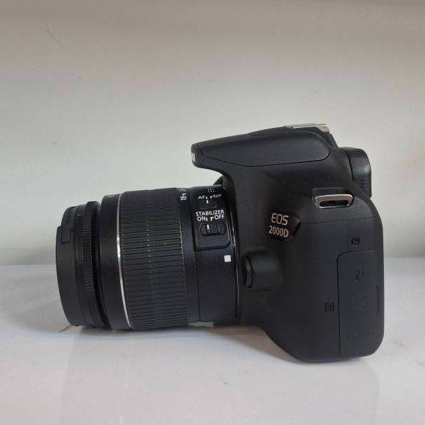 دوربین کانن دست دوم Canon EOS 2000D kit EF-S 18-55mm IS II (17000 شات)
