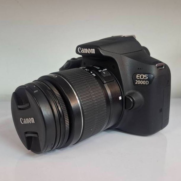 دوربین کانن دست دوم Canon EOS 2000D kit EF-S 18-55mm III (26000 شات)