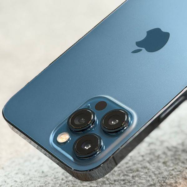 گوشی موبایل آیفون Apple iPhone 12ProMax 256GB ZA/A ( جعبه دارد )