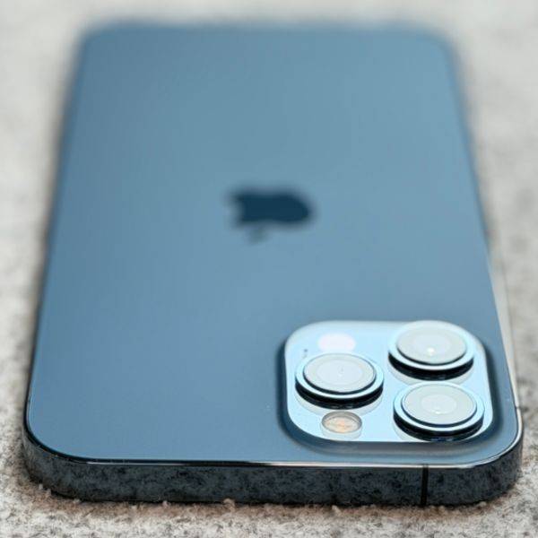 گوشی موبایل آیفون Apple iPhone 12ProMax 256GB ZA/A ( جعبه دارد )