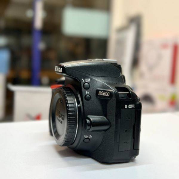 دوربین نیکون دست دوم Nikon D5600 body (22000 شات)