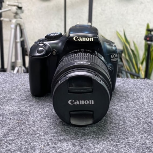 دوربین کانن دست دوم canon 1100d kit 18 55 iii (25/000 شات)