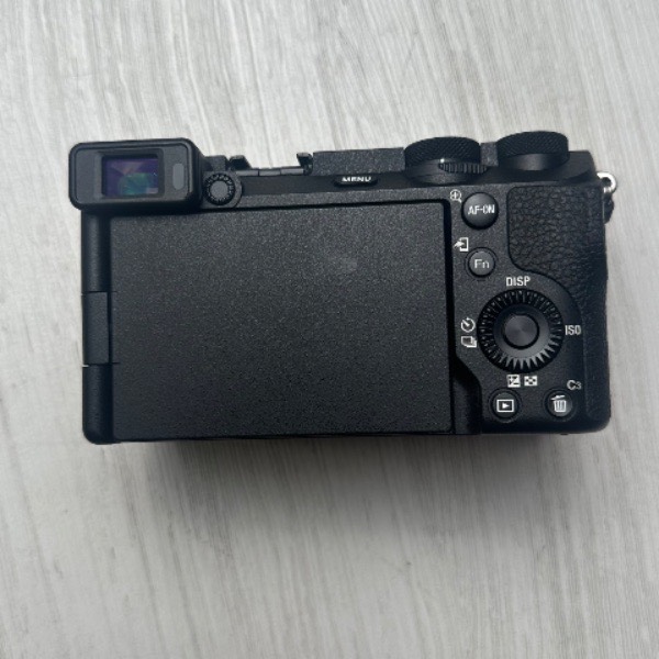 دوربین سونی دست دوم Sony a6700 Mirrorless Camera (500 شات)