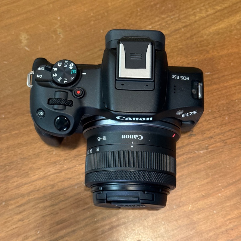 دوربین کانن دست دوم Canon EOS R50 Kit RF-S 18-45mm f/4.5-6.3 IS STM (1500 شات)