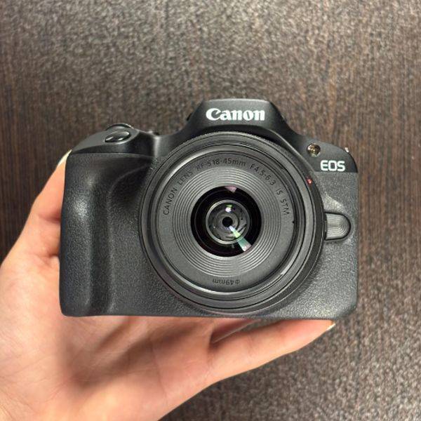 دوربین دست دوم بدون آینه کانن Canon EOS R100 18-45mm (1000 شات)