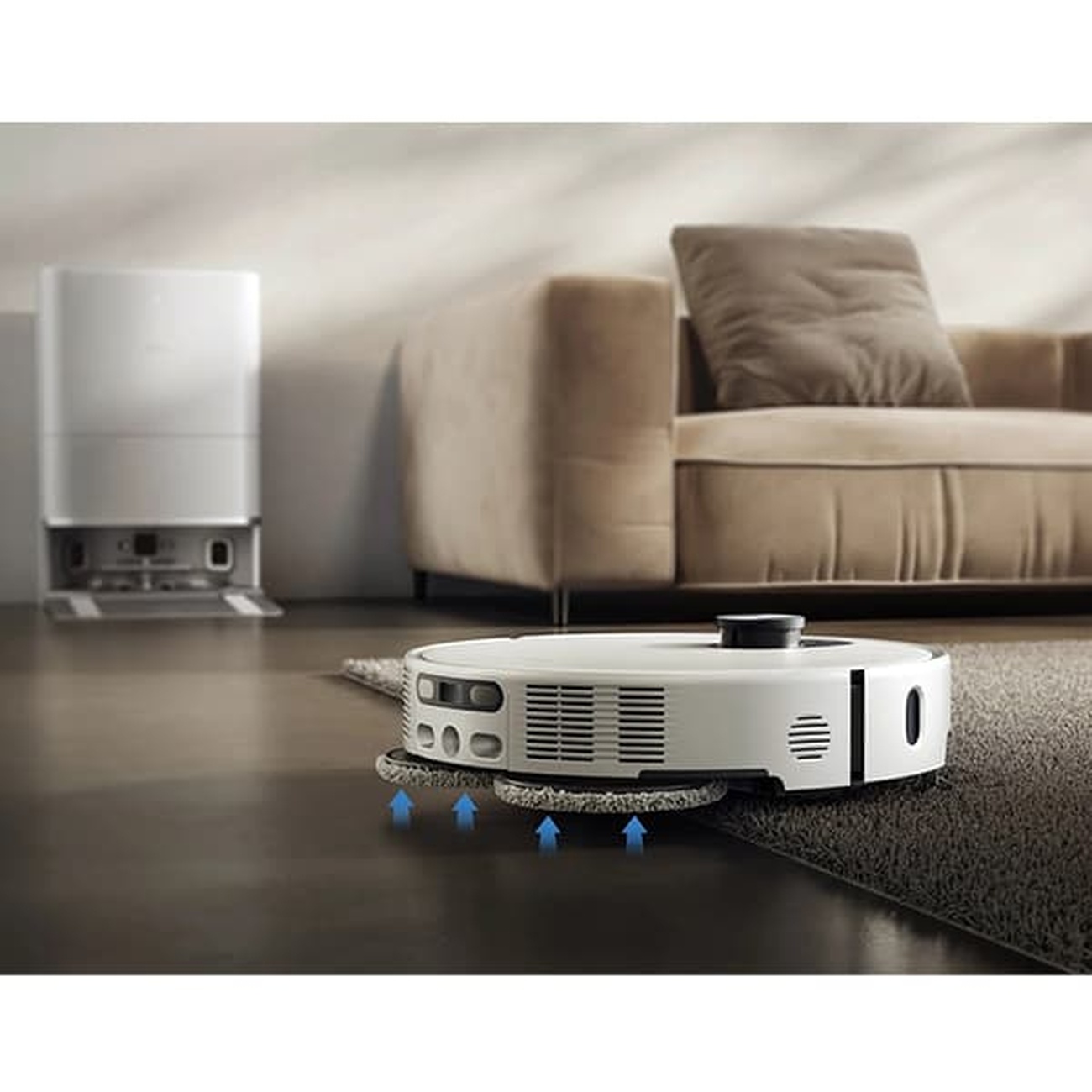 عکس در حال استفاده از جارو رباتیک شیائومی Xiaomi 5 Pro Robot Vacuum