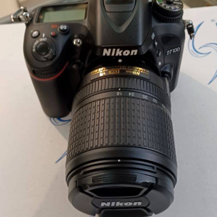 دوربین دست دوم نیکون Nikon D7100 Kit 18-140mm f/3.5-5.6 G VR (3372 شات)