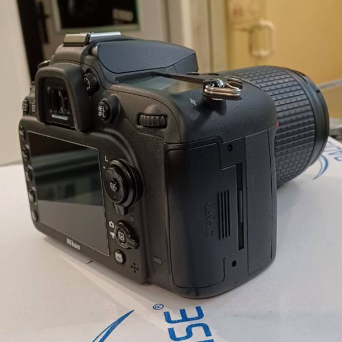 دوربین دست دوم نیکون Nikon D7100 Kit 18-140mm f/3.5-5.6 G VR (3372 شات)