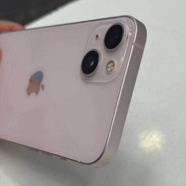 گوشی موبایل آیفون دست دوم صورتی Apple iPhone 13 normal