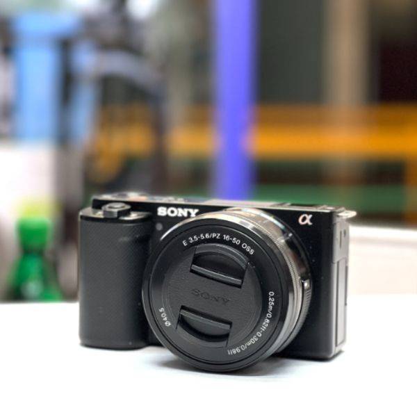دوربین کانن دست دوم Sony ZV-E10 Mirrorless Camera kit 16-50mm (1070 شات)