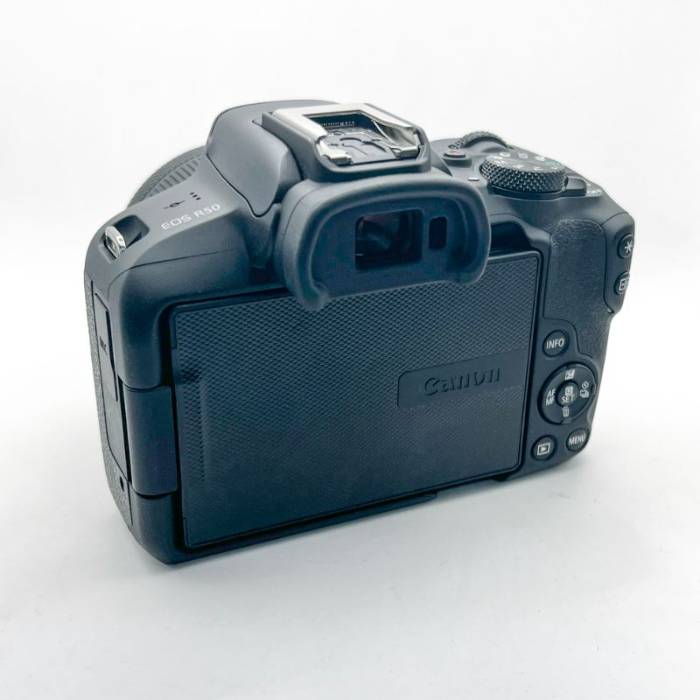 دوربین دست دوم Canon EOS R50 Kit RF-S 18-45mm f/4.5-6.3 IS STM (3800 شات)