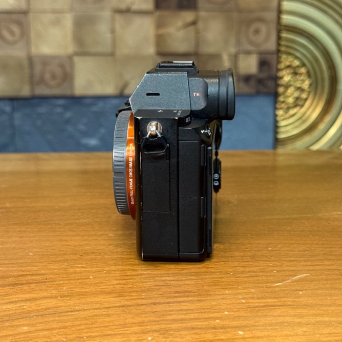 دوربین دست دوم بدون آینه سونی Sony a7 III Mirrorless Camera Body (155000 شات)