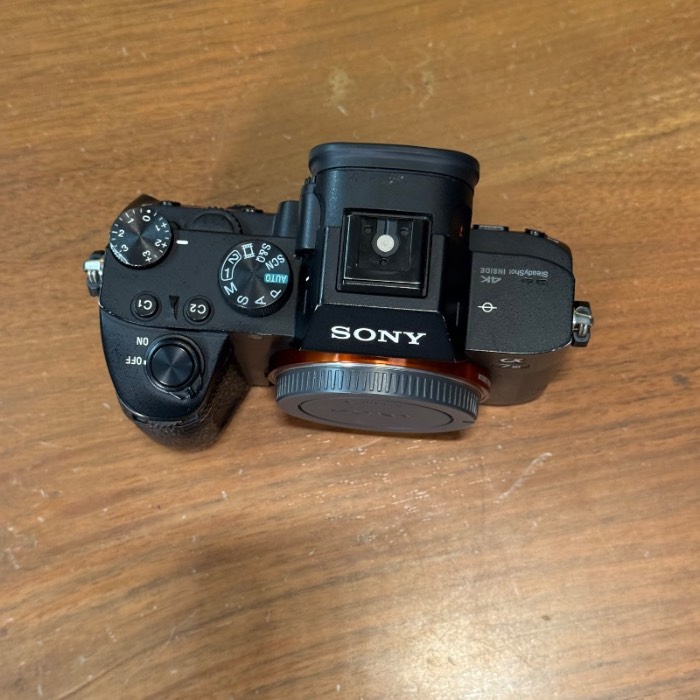دوربین دست دوم بدون آینه سونی Sony a7 III Mirrorless Camera Body (155000 شات)