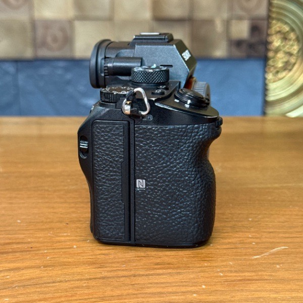 دوربین دست دوم بدون آینه سونی Sony a7 III Mirrorless Camera Body (7000 شات)