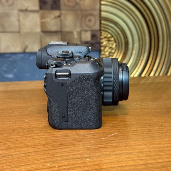 دوربین دست دوم بدون آینه کانن Canon EOS R10 Mirrorless Camera with 18-45mm (4000 شات)
