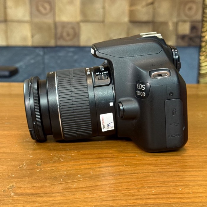 دوربین دست دوم عکاسی کانن Canon EOS 1200D ‌Kit 18-55mm f/3.5-5.6 III (20000 شات)