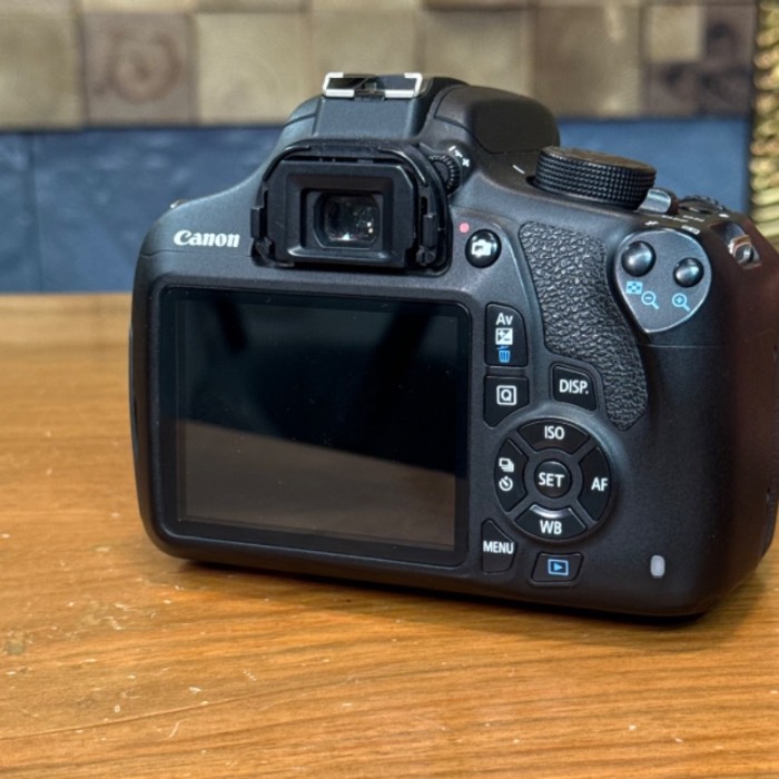 دوربین دست دوم عکاسی کانن Canon EOS 1200D ‌Kit 18-55mm f/3.5-5.6 III (20000 شات)