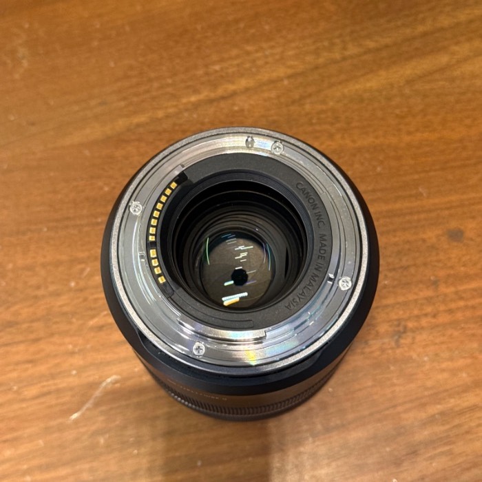 لنز دست دوم کانن Canon RF 85mm f/2 Macro IS STM Lens (جعبه دارد)