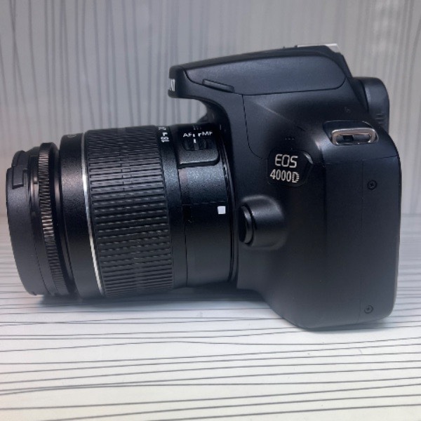 دوربین دست دوم عکاسی کانن Canon EOS 4000D Kit EF-S 18-55mm III (5800 شات)