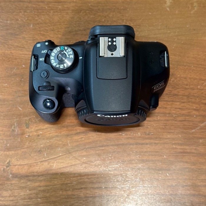 دوربین دست دوم عکاسی کانن Canon EOS 2000D Body (9900 شات)