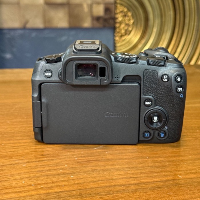 دوربین دست دوم بدون آینه کانن Canon EOS R8 Mirrorless Camera Body (7000 شات)