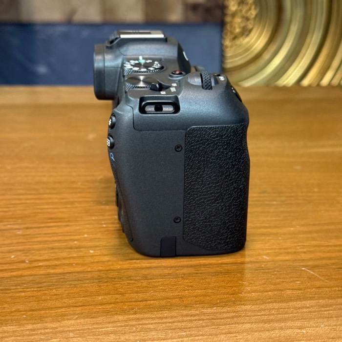 دوربین دست دوم بدون آینه کانن Canon EOS R8 Mirrorless Camera Body (7000 شات)