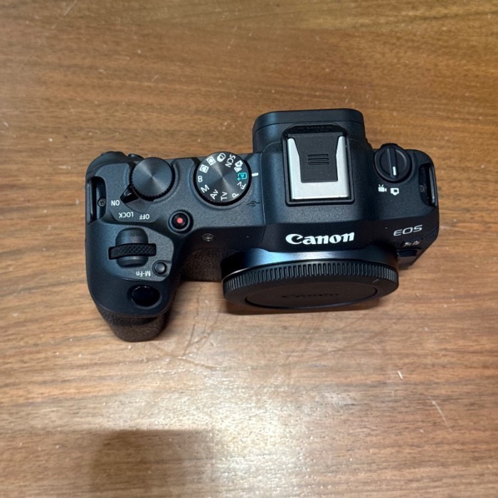 دوربین دست دوم بدون آینه کانن Canon EOS R8 Mirrorless Camera Body (7000 شات)