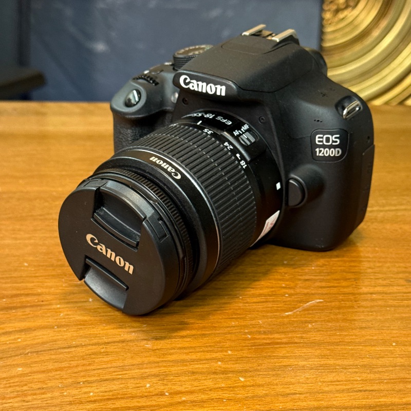 دوربین دست دوم عکاسی کانن Canon EOS 1200D ‌Kit 18-55mm f/3.5-5.6 III (11000 شات)