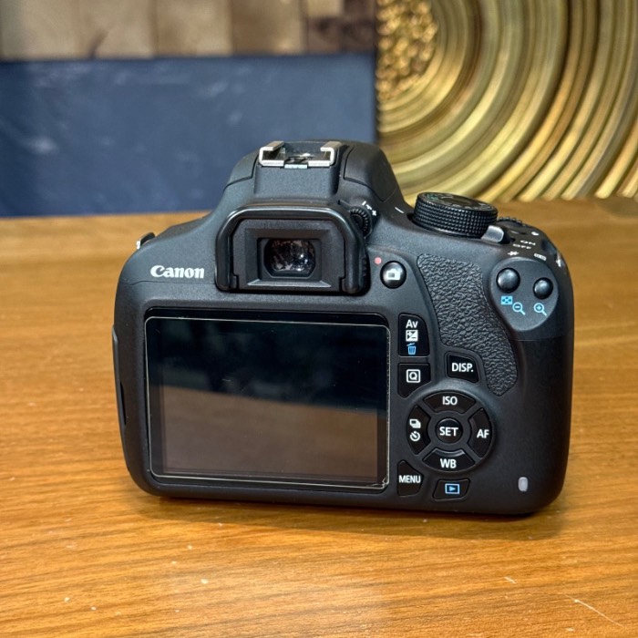 دوربین دست دوم عکاسی کانن Canon EOS 1200D ‌Kit 18-55mm f/3.5-5.6 III (11000 شات)