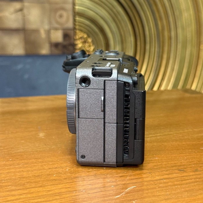 دوربین دست دوم سینمایی سونی Sony FX30 Digital Cinema Camera