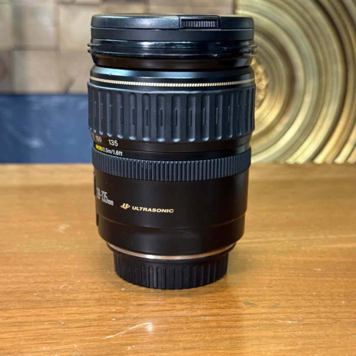 لنز دست دوم کانن Canon EF 28-135mm f/3.5-5.6 IS USM (جعبه دارد)