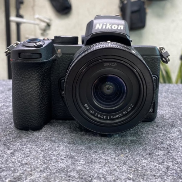 دوربین دست دوم عکاسی نیکون Nikon Z50 Mirrorless Digital Camera kit 16-50mm (13/000 شات)