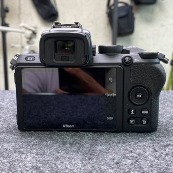 دوربین دست دوم عکاسی نیکون Nikon Z50 Mirrorless Digital Camera kit 16-50mm (13/000 شات)